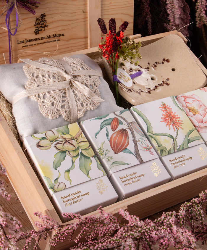 caja regalo de jabonera artesanal y jabones
